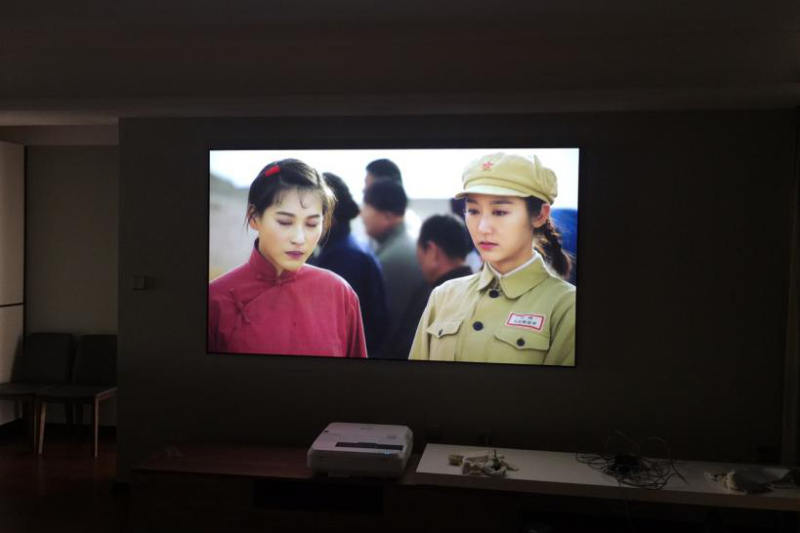 激光電視可以裝臥室嗎？